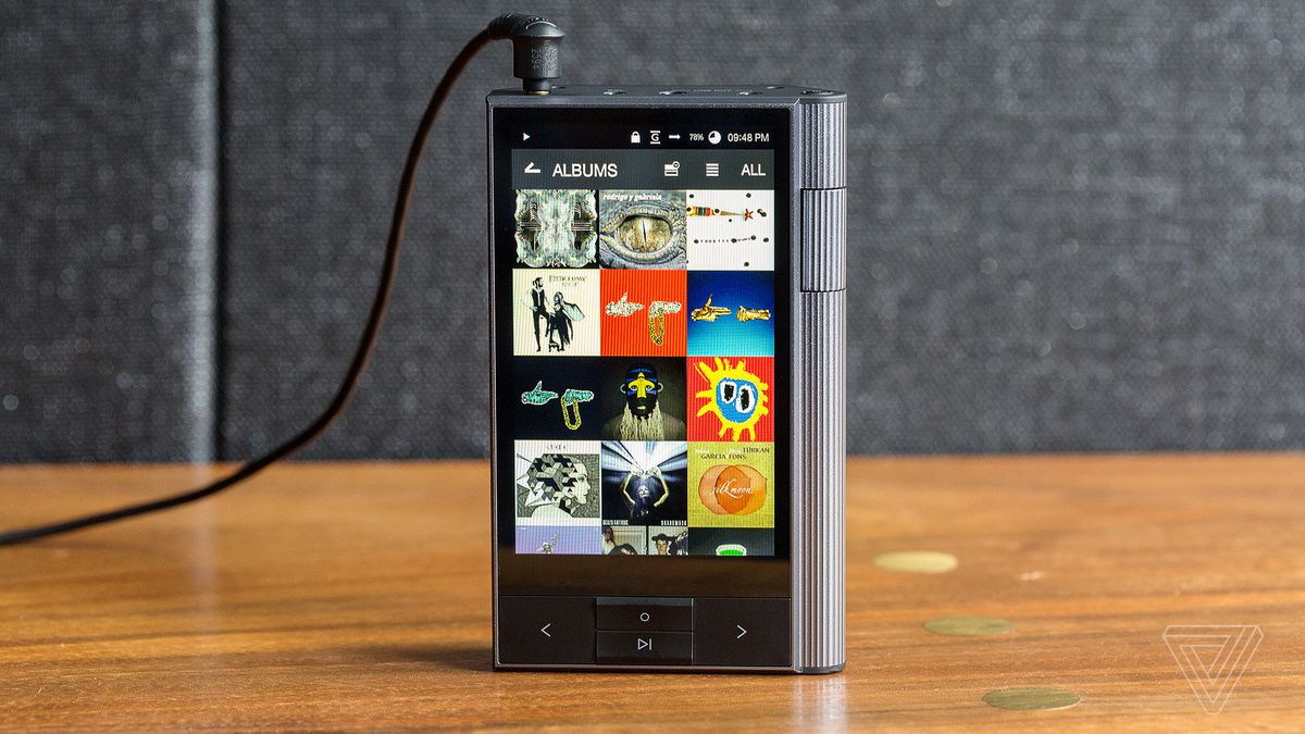 Astell & Kern A&normaSR15 Review: A&K has all angles covered « 7Review
