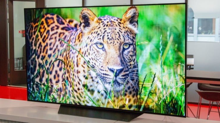 LG OLED65C8 Review: Complex LG hero