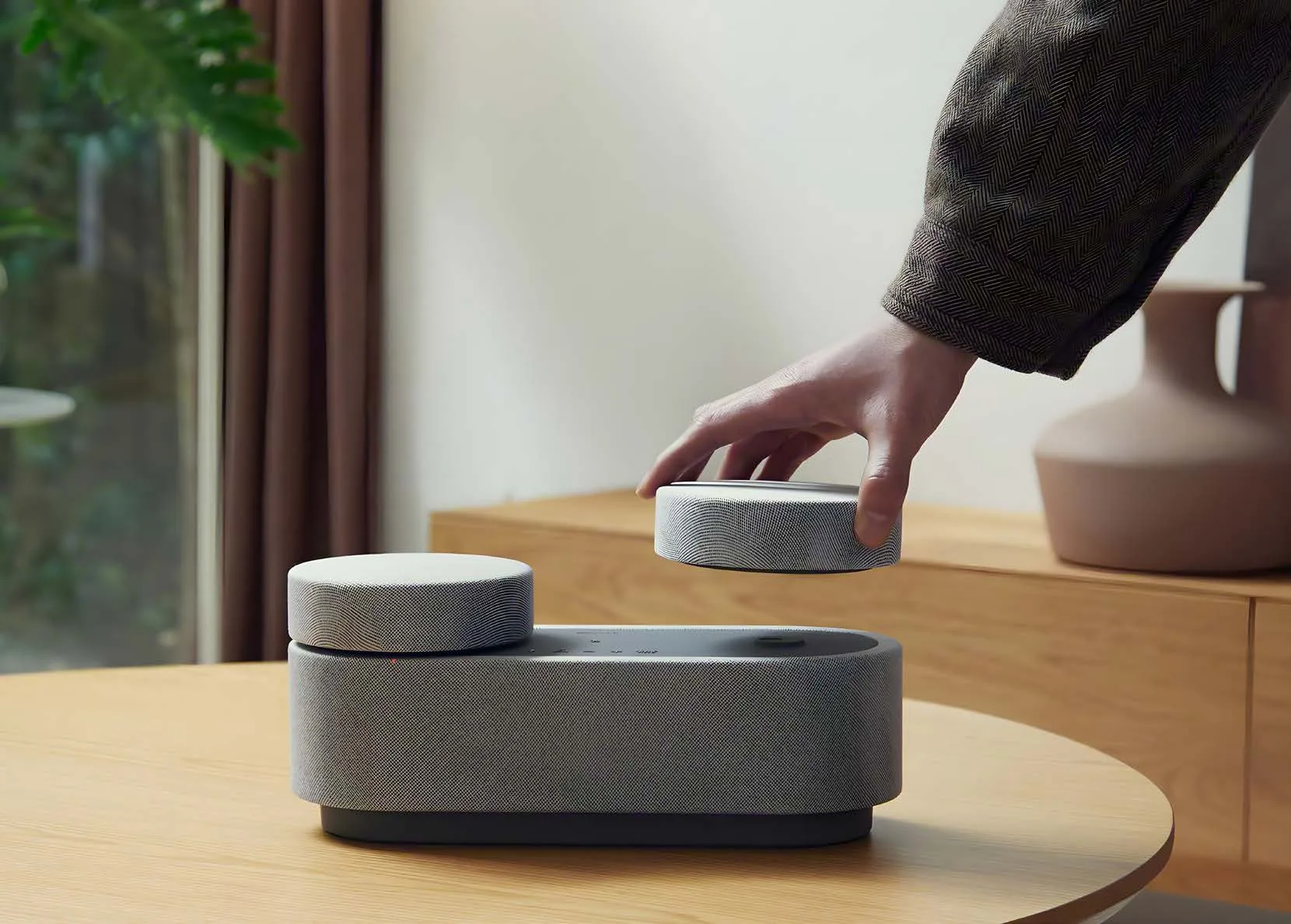 さ*き様 SONY HT-AX7 置けば、そこがシアター空間。THE ミニマルシアター HT-AX7