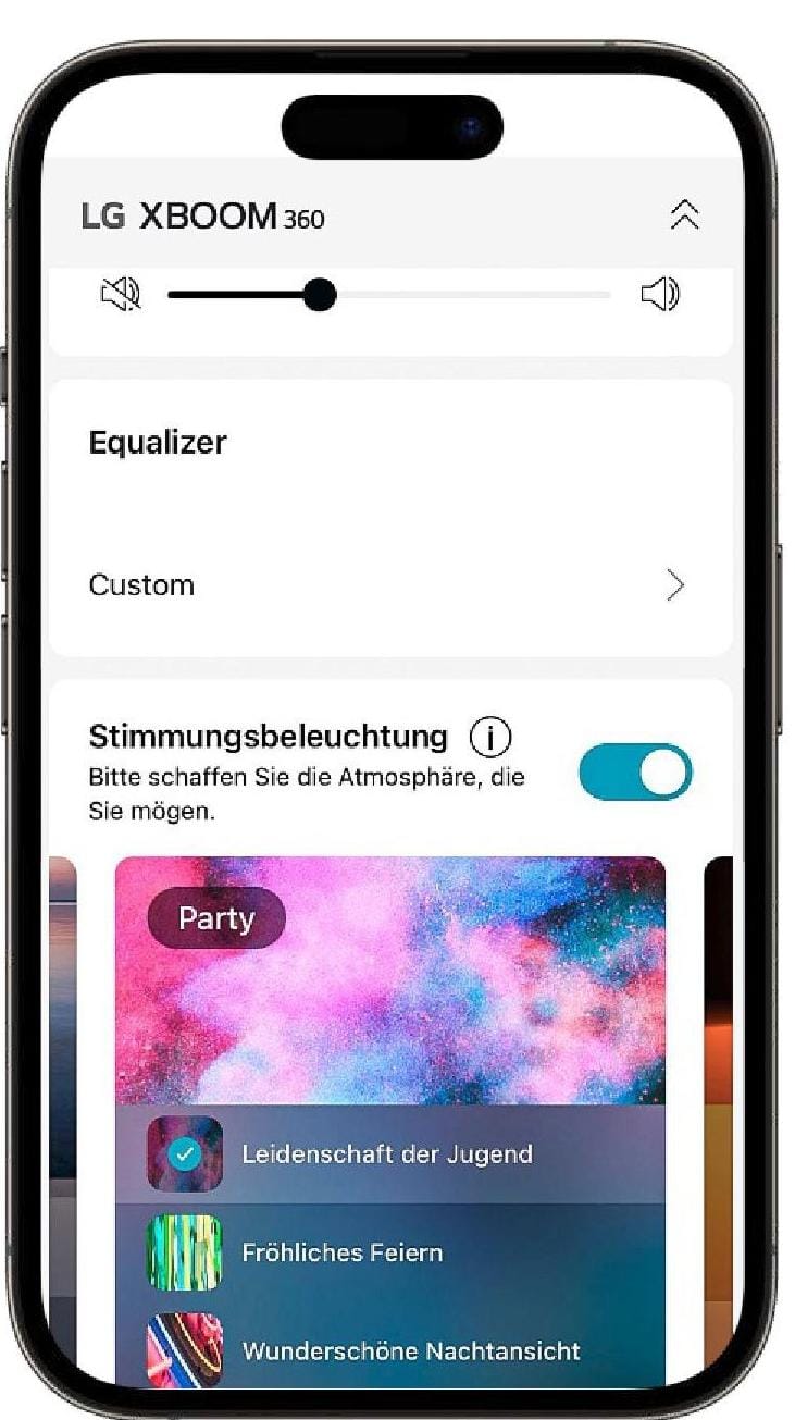The app allows you to adjust all important aspects: volume, EQ, light show, etc.