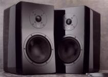 SVS Ultra Evolution Bookshelf front view