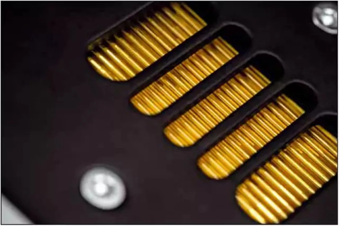 The 6th generation of the JET tweeter now has five instead of four exit openings