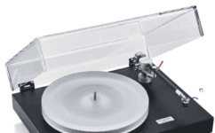 Understatement à la Suisse: The Holborne Analog 3 doesn't boast with externals but convinces through inner qualities.