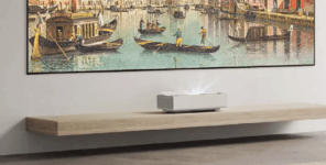 Xgimi Aura 2 in room